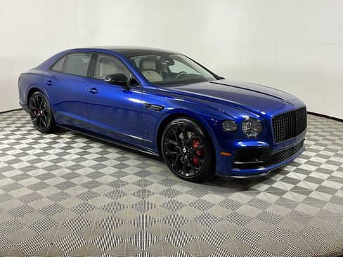 Used 2023 Bentley Flying Spur S V8 image 6