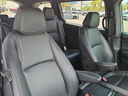 Used 2023 Honda Odyssey Sport image 27