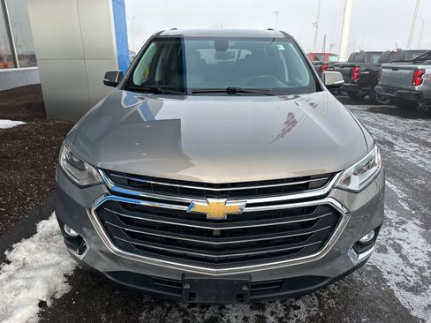 Used 2019 Chevrolet Traverse LT w/ LT Premium Package image 2