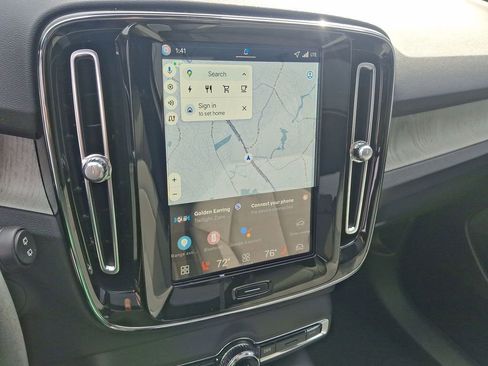 New 2026 Volvo EX40 Plus w/ Climate Package image 16