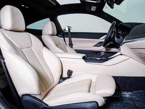 Used 2023 BMW 440i xDrive Coupe w/ Premium Package image 15