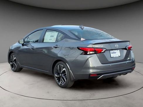 New 2025 Nissan Versa SR w/ Trunk Package image 3