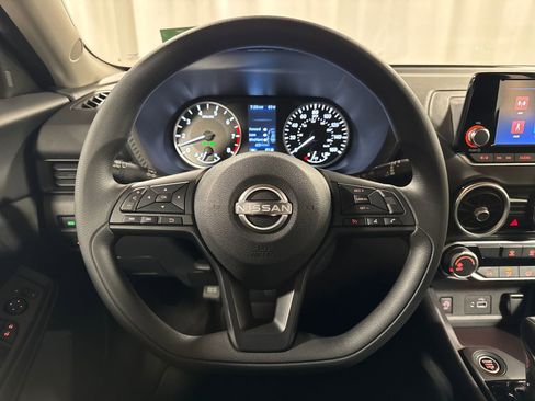 Used 2025 Nissan Sentra S FWD image 23