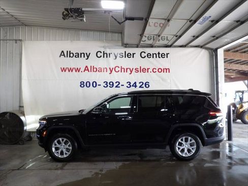 Certified 2023 Jeep Grand Cherokee L Limited AWD/4WD image 1