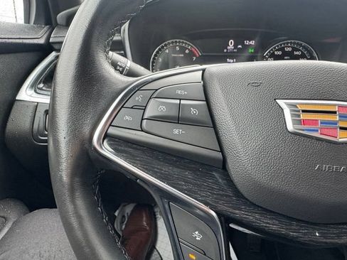 Used 2022 Cadillac XT5 Premium Luxury AWD/4WD image 24