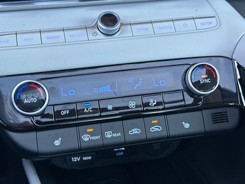 New 2026 Hyundai Elantra Limited FWD image 20