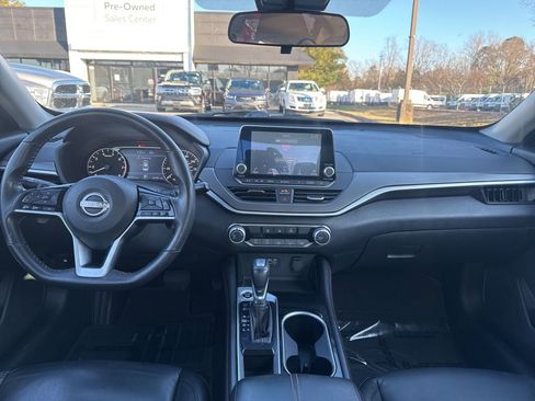 Used 2024 Nissan Altima 2.5 SR image 9