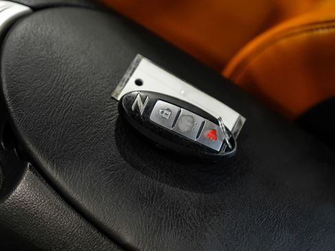 Used 2013 Nissan 370Z Touring image 50