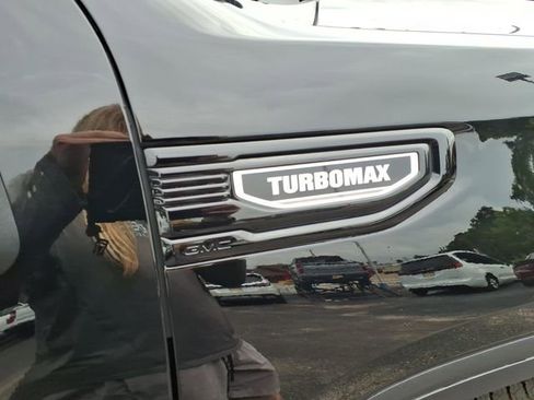 Used 2025 GMC Sierra 1500 Elevation RWD image 19