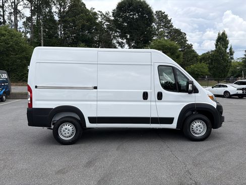 New 2026 RAM ProMaster 2500 w/ Safety Group FWD image 9