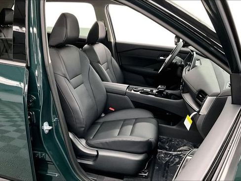 New 2026 Nissan Rogue SV AWD/4WD image 37