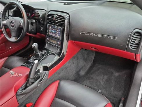 Used 2007 Chevrolet Corvette Z06 w/ Preferred Equipment Group RWD image 17