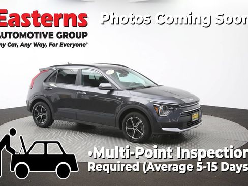 Used 2025 Kia Niro LX FWD image 46
