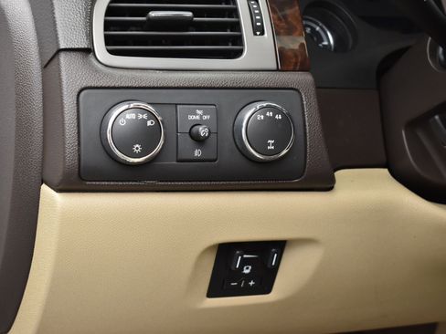 Used 2014 GMC Sierra 2500 Denali w/ Suspension Package, Off-Road image 22