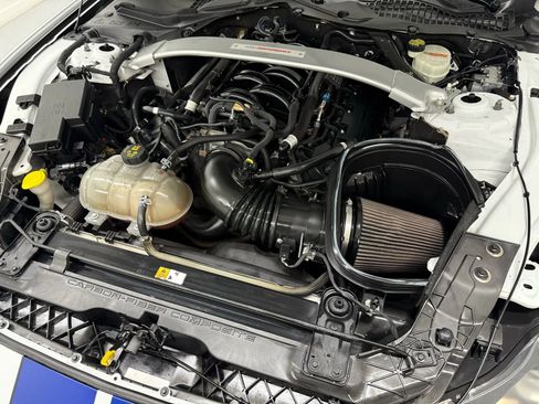 Used 2017 Ford Mustang Shelby GT350 image 40