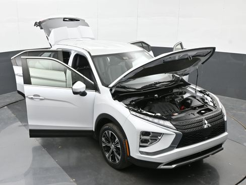 Used 2022 Mitsubishi Eclipse Cross SEL AWD/4WD image 44