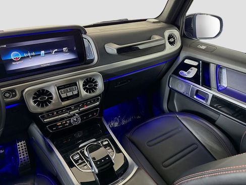 Used 2021 Mercedes-Benz G 550 w/ Exclusive Interior Package image 25