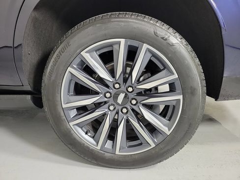 Used 2022 Cadillac Escalade Sport w/ Touring Package AWD/4WD image 10