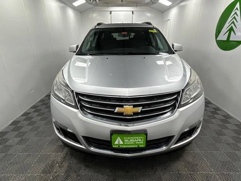 Used 2017 Chevrolet Traverse LT w/ Traveler's Package AWD/4WD image 2
