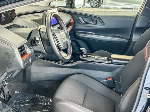 Used 2024 Toyota Prius Prime FWD image 17