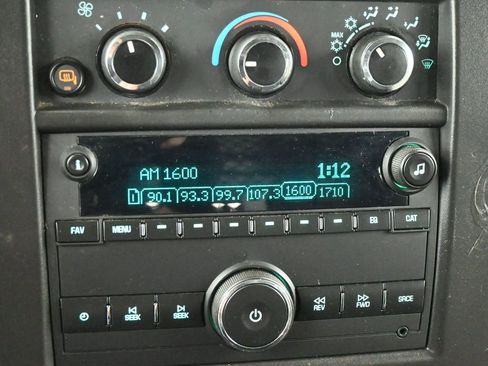 Used 2020 Chevrolet Express 2500 w/ Driver Convenience Package image 7