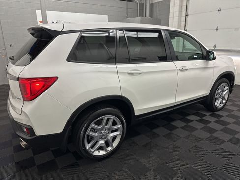 Used 2024 Honda Passport EX-L image 11
