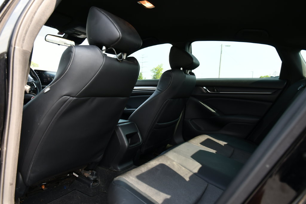 Used 2018 Honda Accord Sport image 19