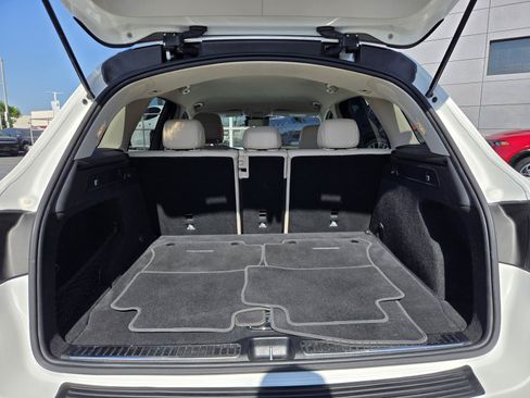 Used 2022 Mercedes-Benz GLC 300 w/ Premium Package Lite image 24