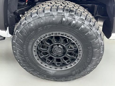 New 2026 Toyota 4Runner SR5 AWD/4WD image 29
