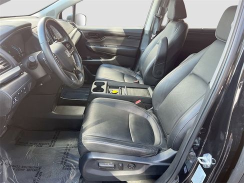 Used 2023 Honda Odyssey Touring image 21