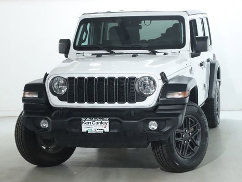 Used 2024 Jeep Wrangler Sport S image 3