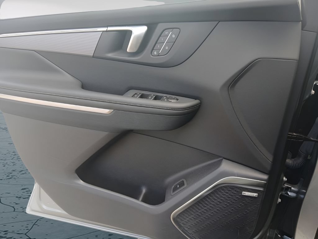 New 2025 Buick Enclave Sport Touring w/ Super Cruise Package FWD image 16