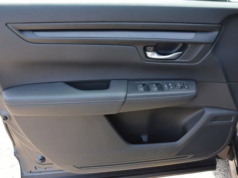 Used 2023 Honda CR-V LX image 8