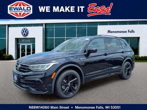 Used 2023 Volkswagen Tiguan SE R-Line AWD/4WD image 2