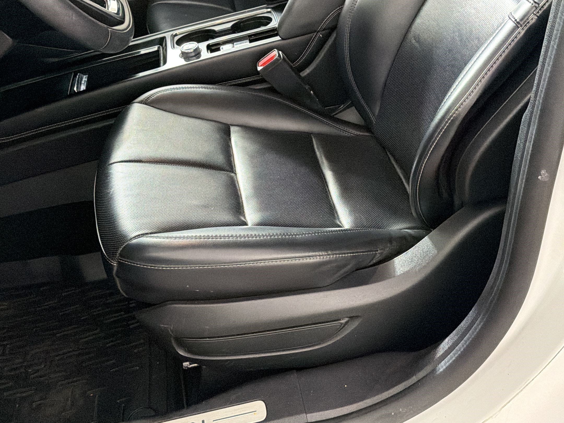 Used 2022 Lincoln Corsair AWD w/ Equipment Group 101A image 15