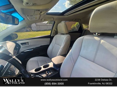 Used 2013 Toyota Avalon XLE Premium FWD image 40