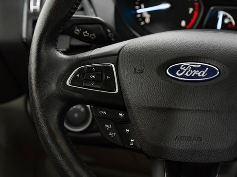 Used 2019 Ford Escape Titanium image 14