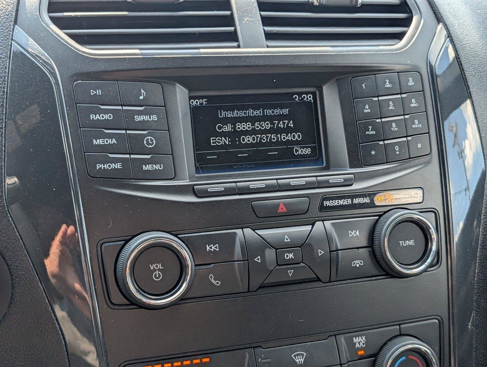 Used 2018 Ford Explorer XLT FWD image 16