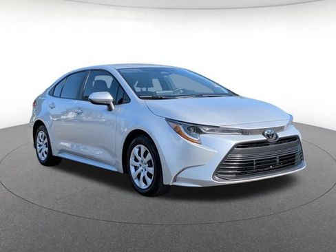 Used 2023 Toyota Corolla LE FWD image 8