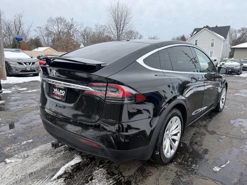 Used 2016 Tesla Model X 90D image 2