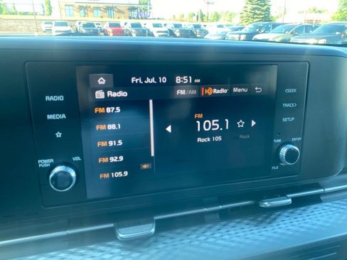 Used 2024 Kia Carnival LX FWD image 25