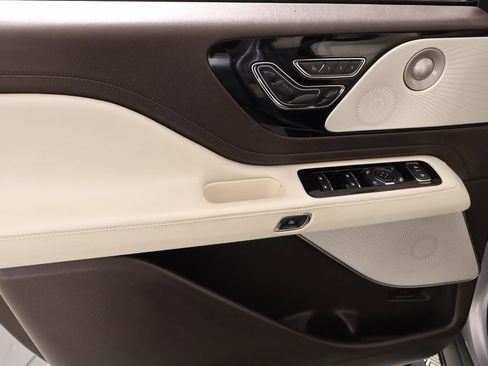 Used 2020 Lincoln Aviator Black Label w/ Dynamic Handling Package image 19