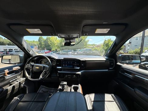 Used 2023 Chevrolet Silverado 1500 High Country w/ Technology Package AWD/4WD image 23