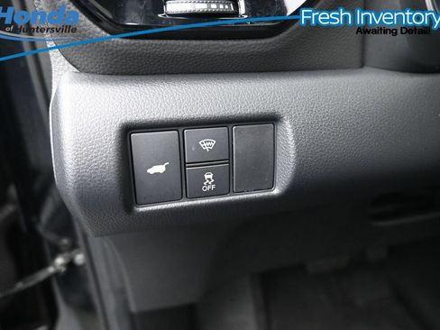 Used 2023 Honda Pilot Elite image 16