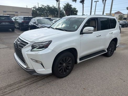Used 2023 Lexus GX 460 Premium w/ Accessory Package AWD/4WD image 8