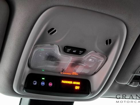 Used 2023 Chevrolet Bolt EUV LT image 35