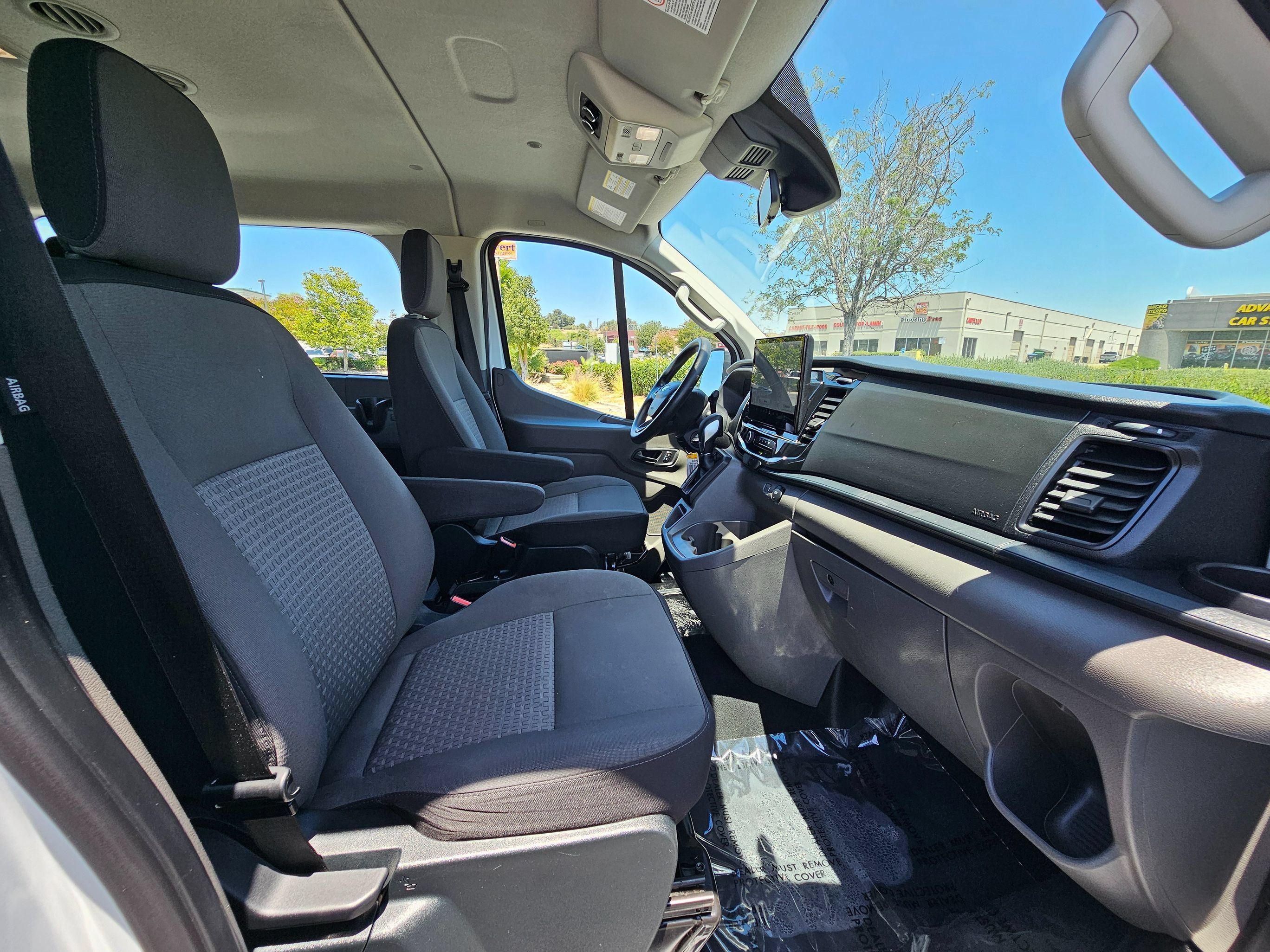 Used 2023 Ford Transit 350 XLT RWD image 29