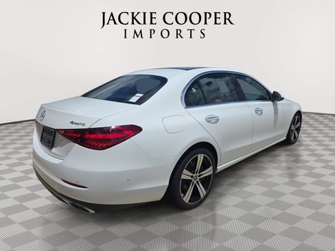 Used 2025 Mercedes-Benz C 300 4MATIC Sedan image 5