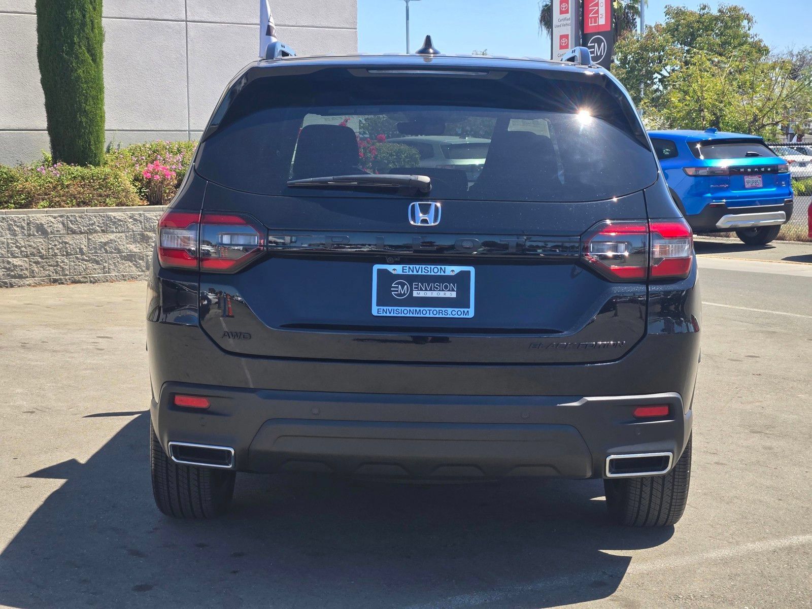 Certified 2025 Honda Pilot Black Edition image 6