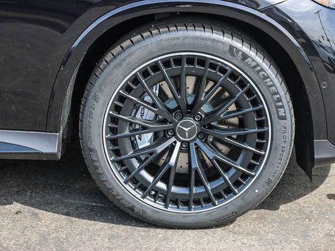 New 2025 Mercedes-Benz GLC 43 AMG 4MATIC image 9